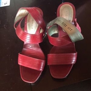 Shoes red 3 1/2 inch heel